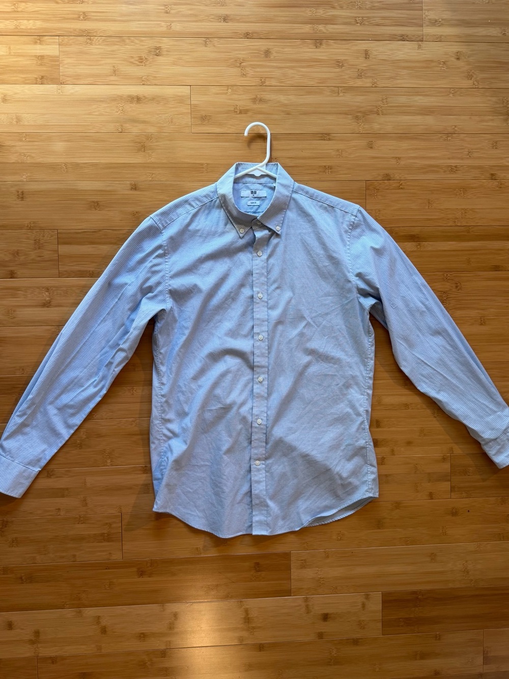 UNIQLO Men’s Slim Fit Light Blue Micro Check Button Down Shirt - Size M